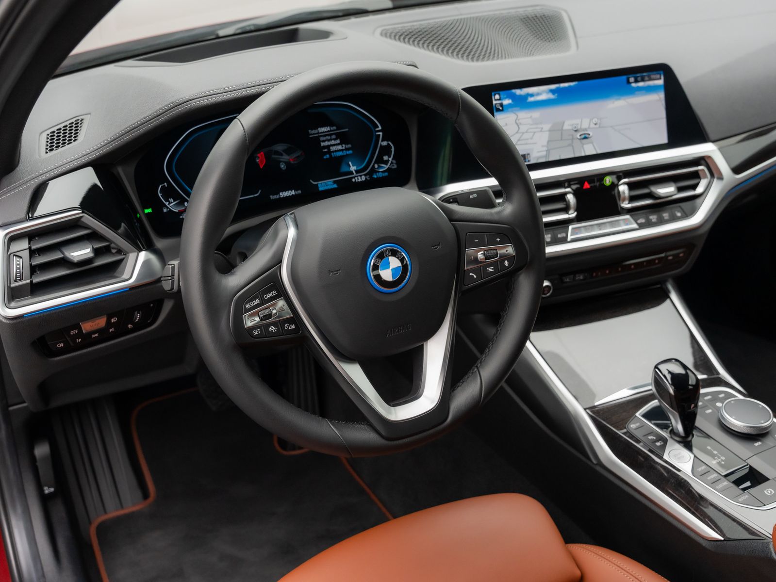 Fahrzeugabbildung BMW 330e Luxury Line ACC Laser HUD Kamera DAB Sport