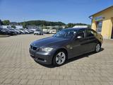 BMW 320 Baureihe 3 Lim. 320d*HU/AU 02.2027 - BMW 320 aus 2005: 320d
