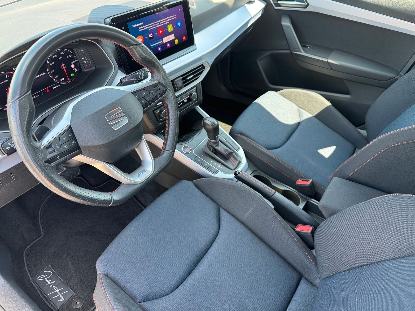 Fahrzeugabbildung SEAT Arona FR 1.5 TSI