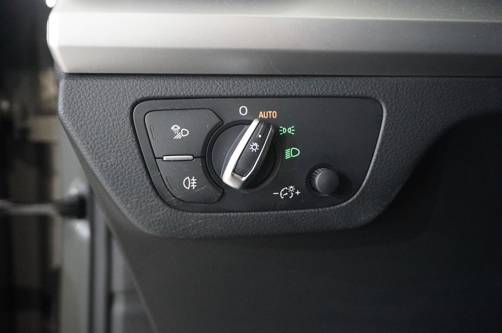 Fahrzeugabbildung Audi Q5 Sportback 35 TDI S-LINE NAVI/LED/SPORT/VIRT.