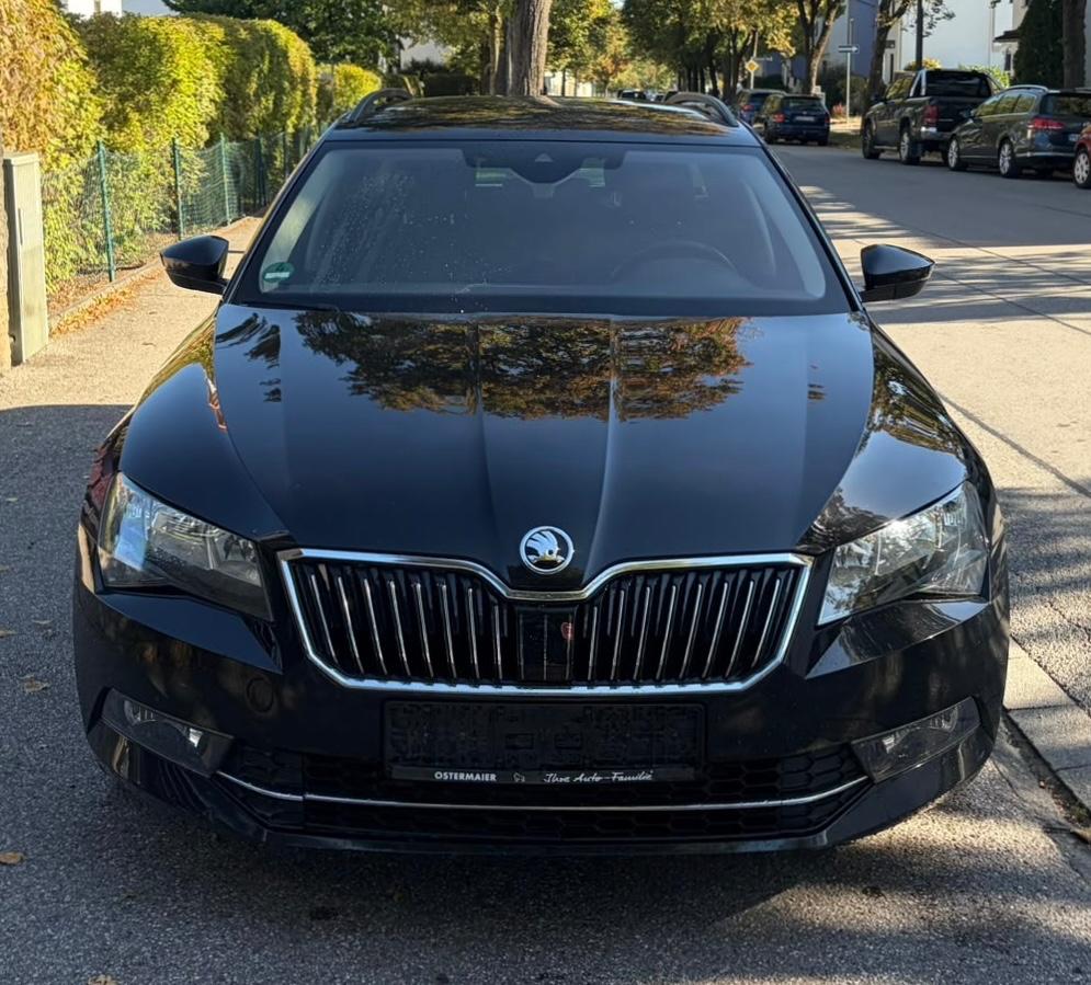 Skoda Superb 2.0 TDI DSG Ambition 4x4/ACC/DAB/CAR PLAY