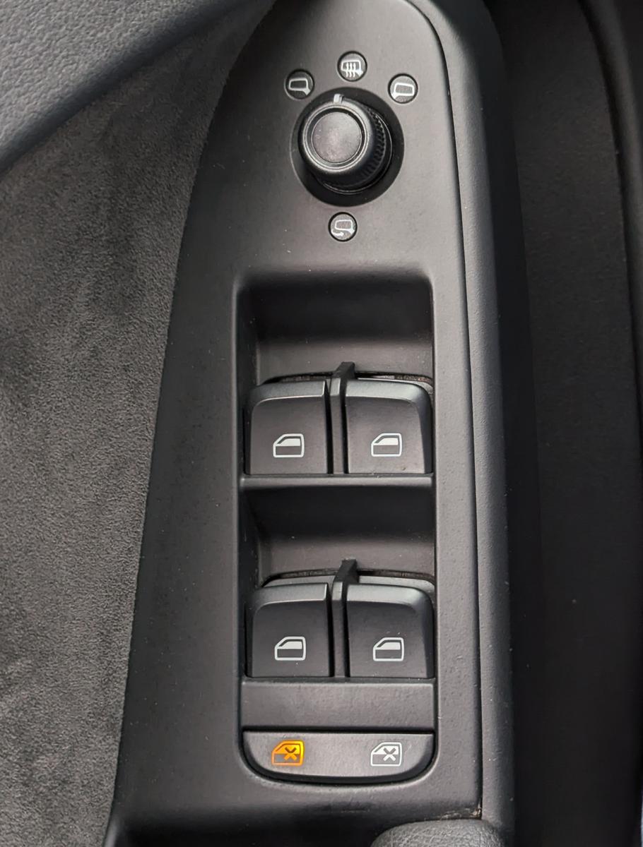Audi Quattro 2009 — photo 27