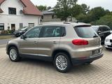 Volkswagen Tiguan 2.0TDI, AHK, TÜV+Service sowie Reifen neu - : Beige, Panorama-Dach, Geländewagen