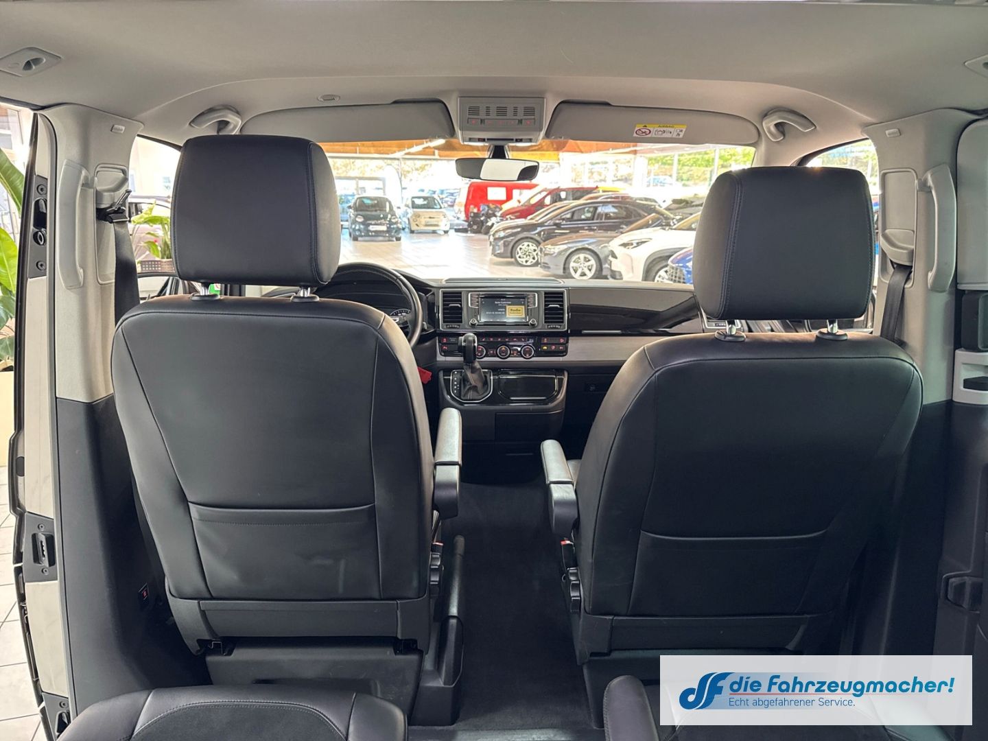 Fahrzeugabbildung Volkswagen T6 Multivan 4Motion Edition StandHZG Navi Leder