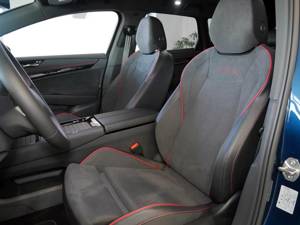 Volkswagen ID.7 Tourer GTX 4Motion AHK PANO NAV MATRIX 4xKA