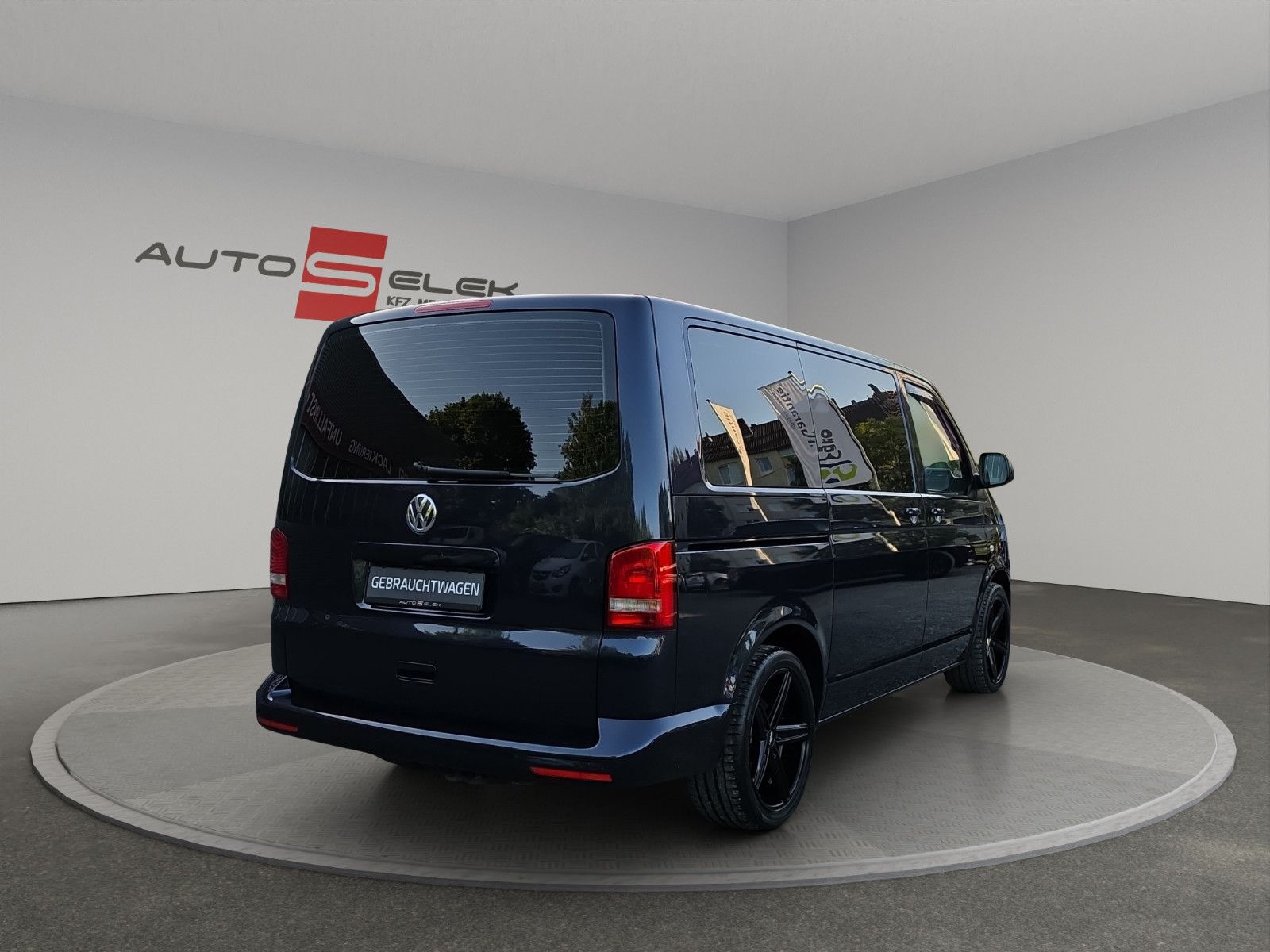 Fahrzeugabbildung Volkswagen T5 Transporter Bus Caravelle Trendline Aus 1Hand