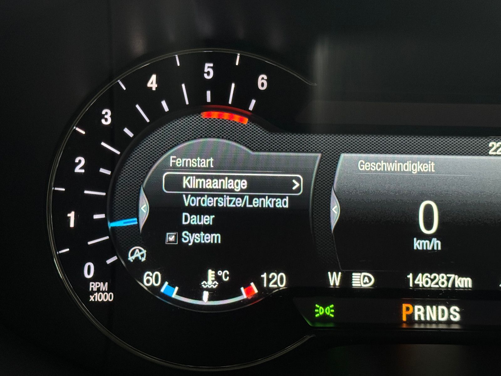 Fahrzeugabbildung Ford Galaxy TITANIUM SPORT AWD AUT 7-SITZER PANO VOLL
