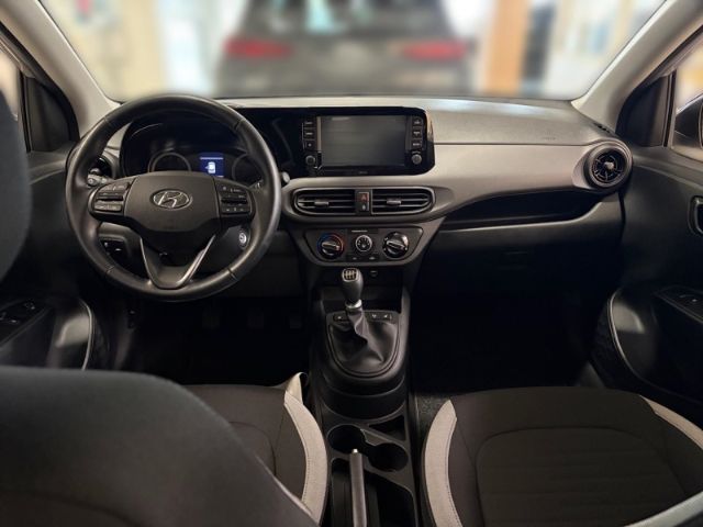 Fahrzeugabbildung Hyundai i10 1.2 Benzin M/T Trend Klima SHZ PDC Navi Appl