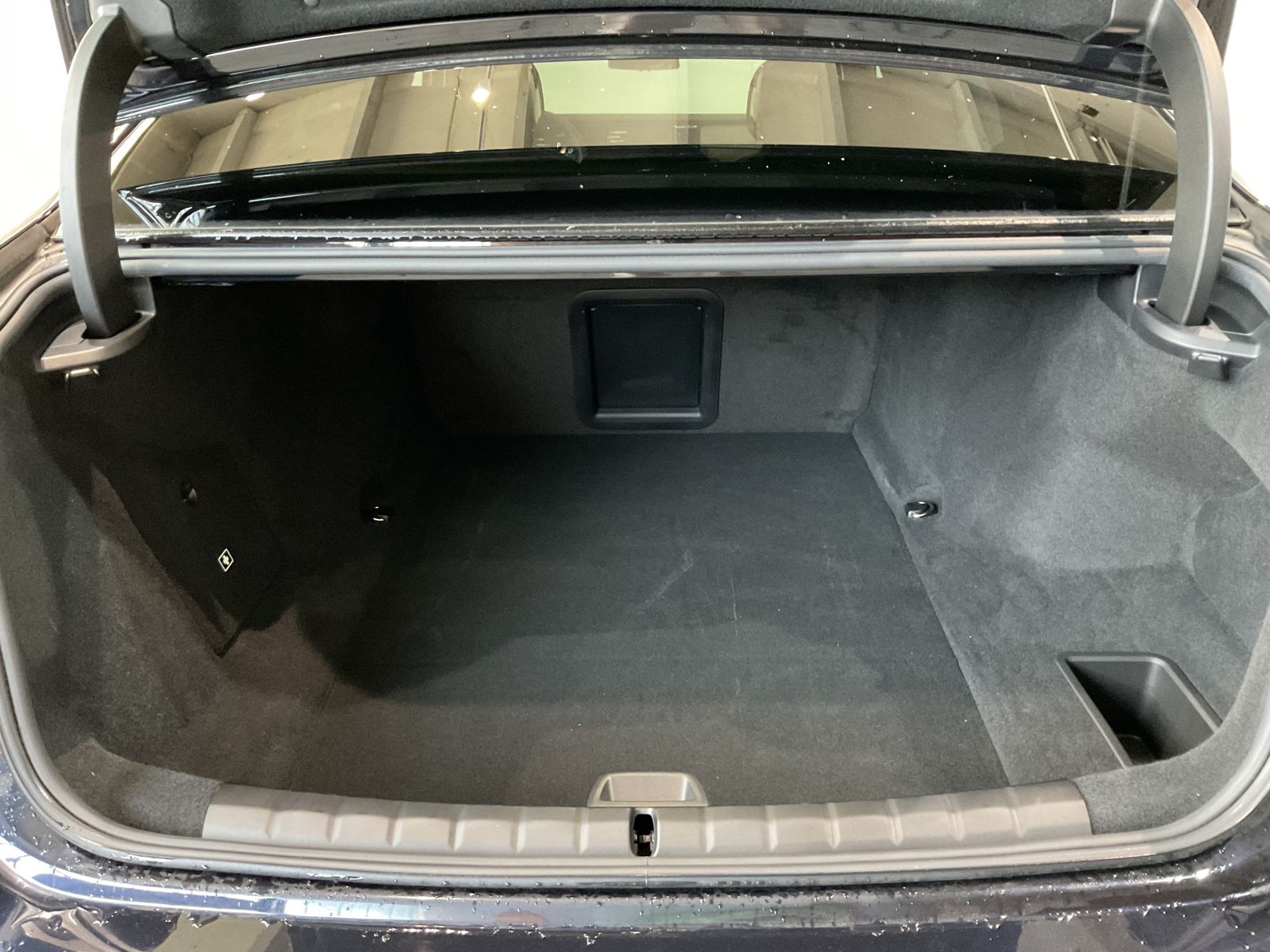 Fahrzeugabbildung BMW i7 xDrive60 Limousine M Sportpaket B&W Surround