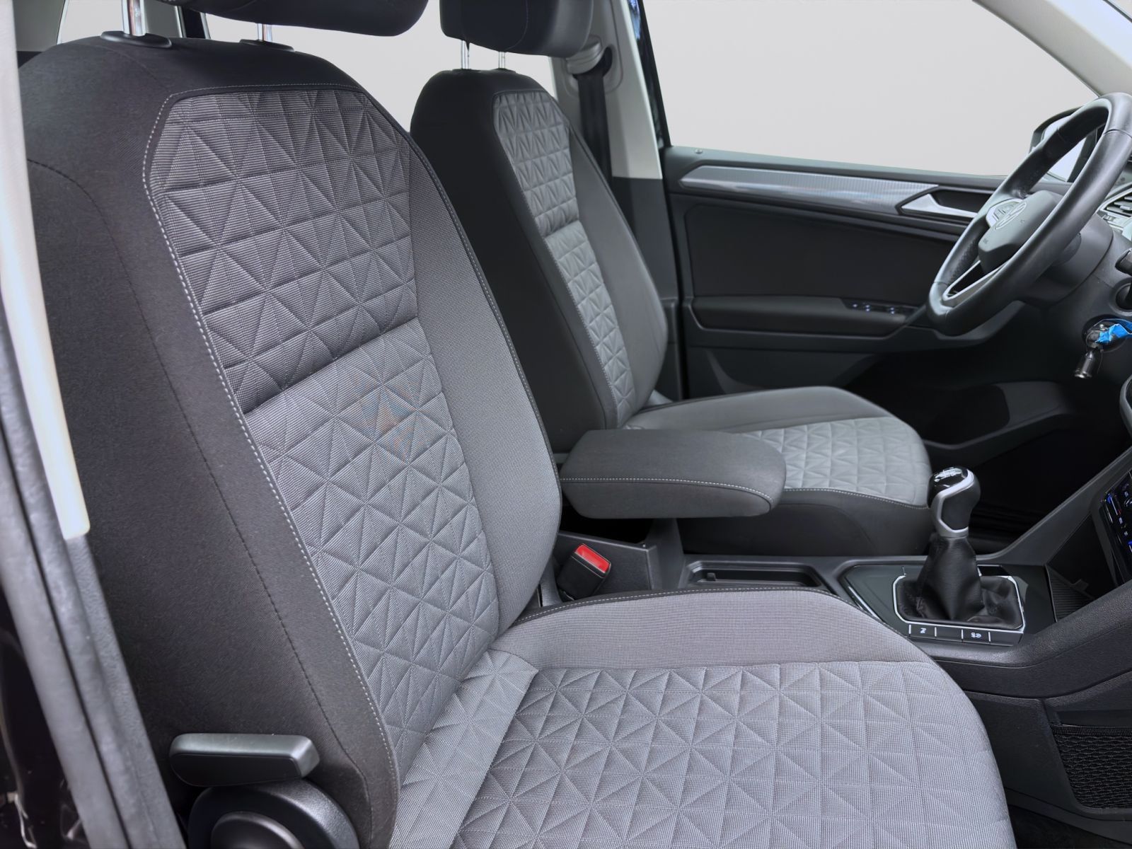 Volkswagen Tiguan - Bild 17
