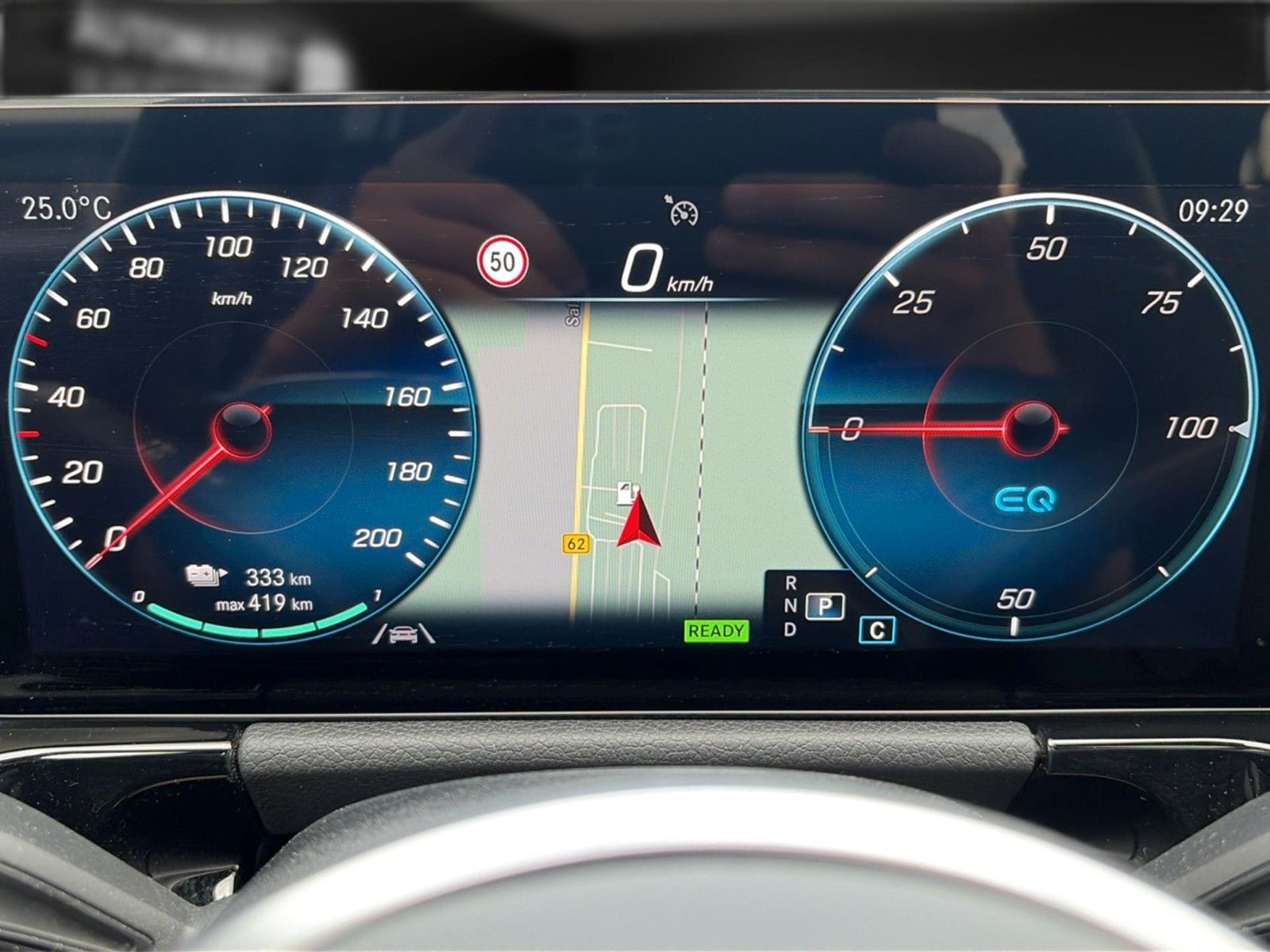 Mercedes-Benz EQA 350 4Matic SO96% Pano 360 HUD AHK Night 18 foto 21