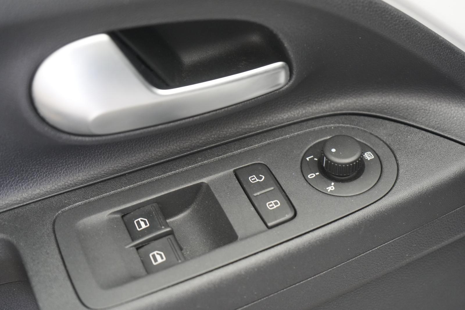 Volkswagen up! up! Temp/PDC/Kamera/Klima