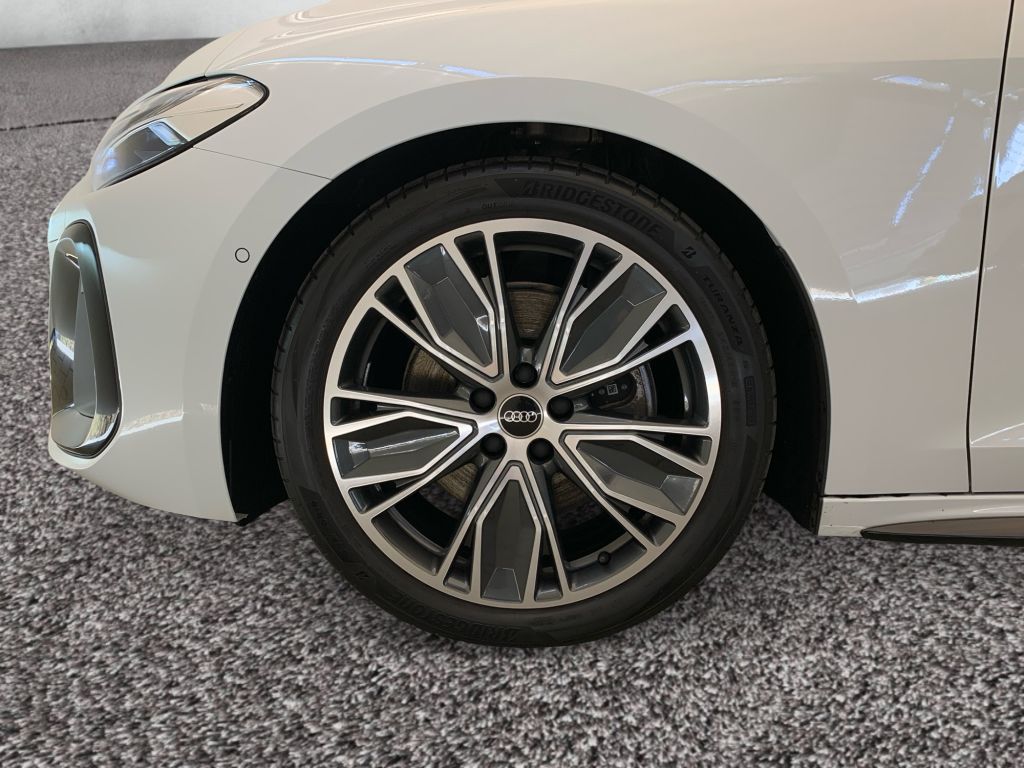 Audi A5 Avant TDI qua 2x S line MATRIX ACC 360 HUD foto 4