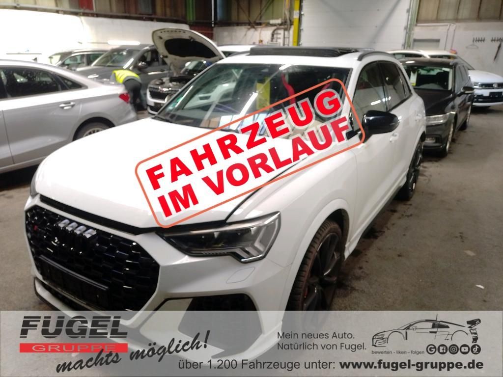 Image of Audi RSQ3