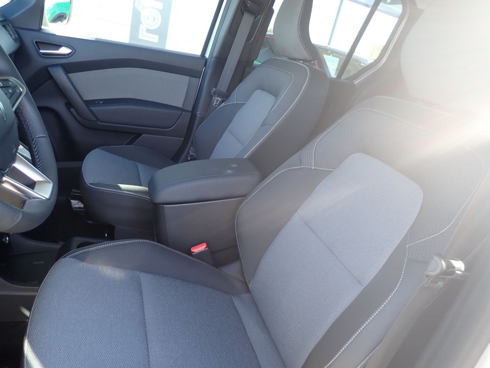 Fahrzeugabbildung Renault Kangoo E-TECH elektr. Techno Comfort Range AC22