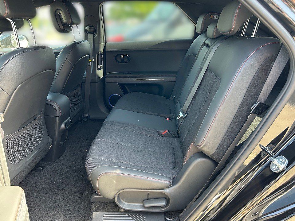 Fahrzeugabbildung Hyundai IONIQ 5 MY25 84kWh N LINE 570KM-RANGE 5JGARANTIE