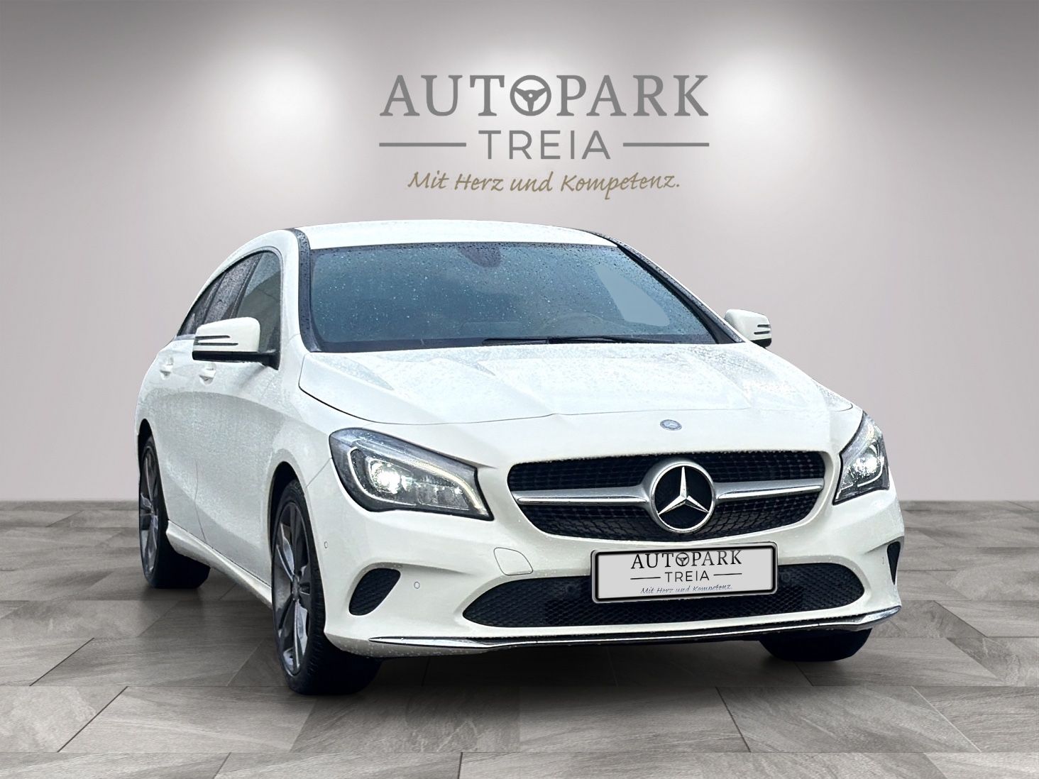 MERCEDES-BENZ CLA 180 SB Urban TEMPOMAT|SITZHEIZUNG|LED|AUTOM.