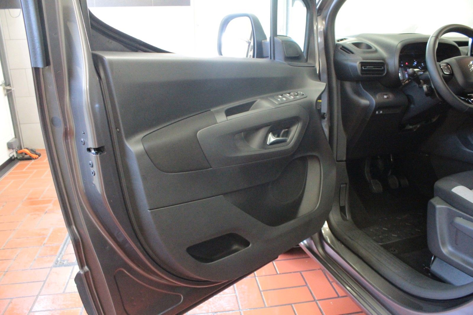 Fahrzeugabbildung Citroën Berlingo Kombi , 1.2 PureTech 110 2  Schiebtüren