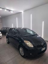 Toyota Yaris 1.3 5 porte M-MT Sol 2009 - Toyota Yaris mit Halbautomatikschaltung