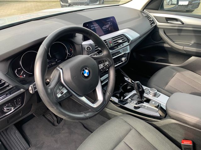 Fahrzeugabbildung BMW X3 xDrive 20d Advantage+6d-TEMP+LED+Navi+PDC