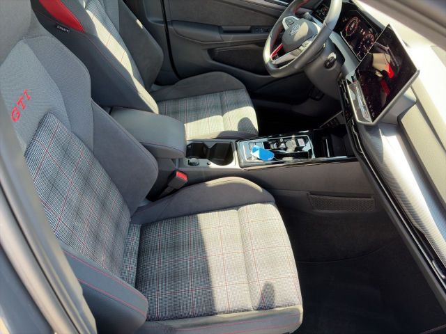 Golf VIII (8) GTI 2.0 TSI Navigationssystem (AC)