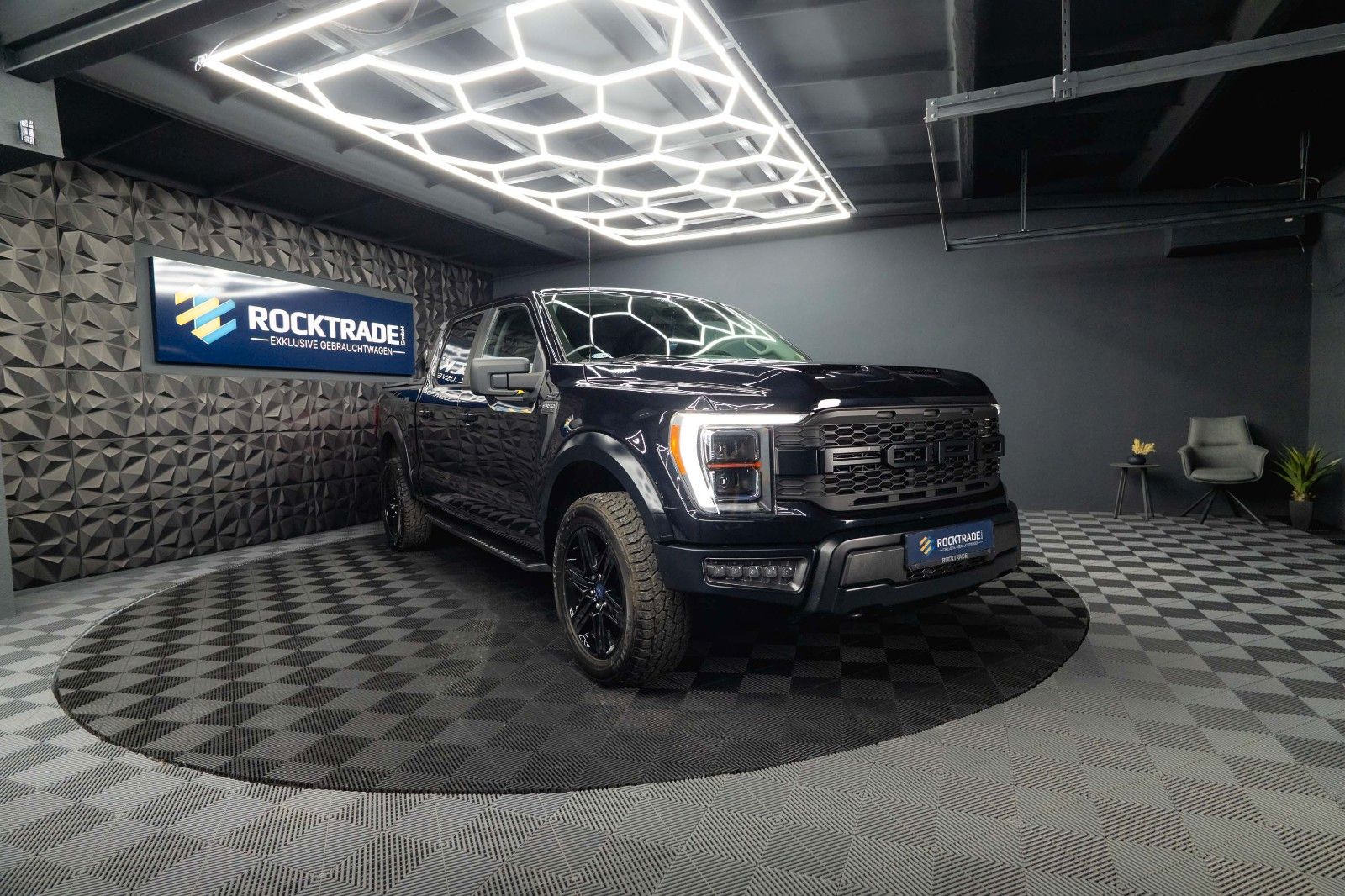 Fahrzeugabbildung Ford F150 5.0L V8 4x4 Offroad SuperCrew RAPTOR 19%
