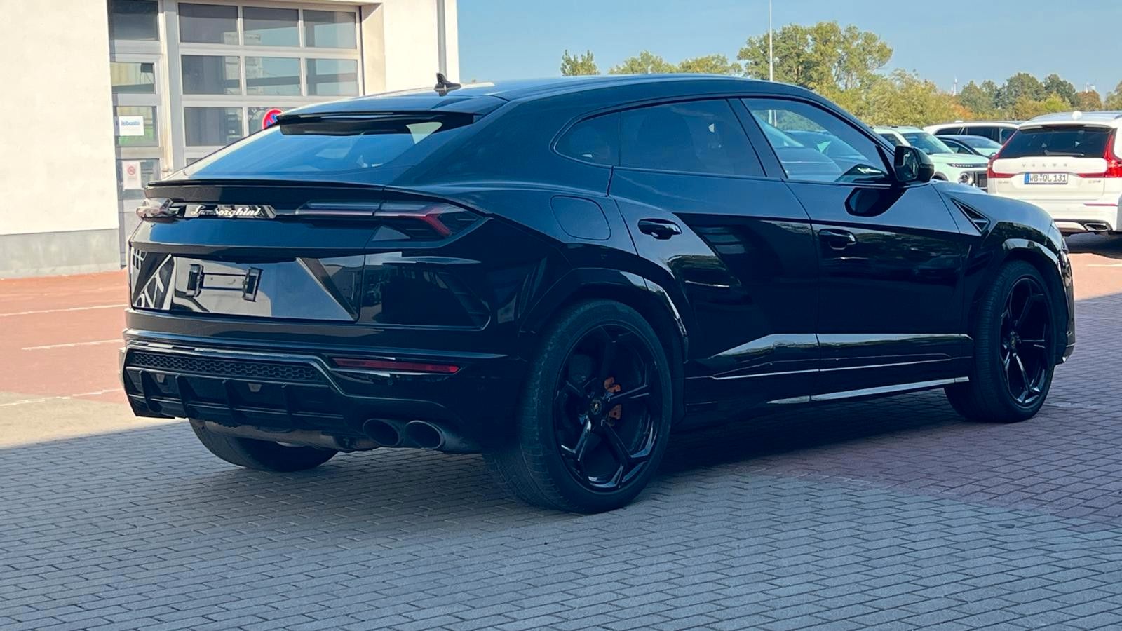 Fahrzeugabbildung Lamborghini Urus LP650 *PANO*Carbon*HeUp*22**Mietkauf*