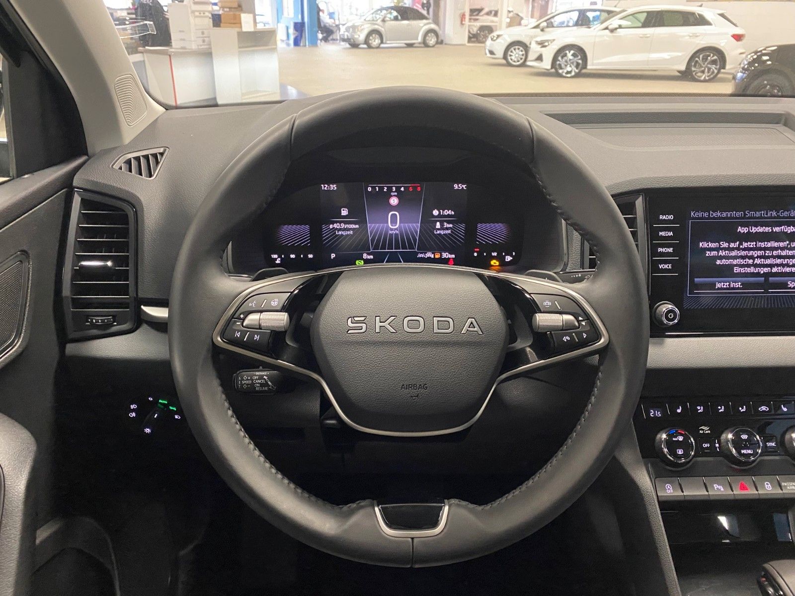 Fahrzeugabbildung SKODA Karoq 1.5 TSI DSG Selection+ACC+2030 Garantie+BC