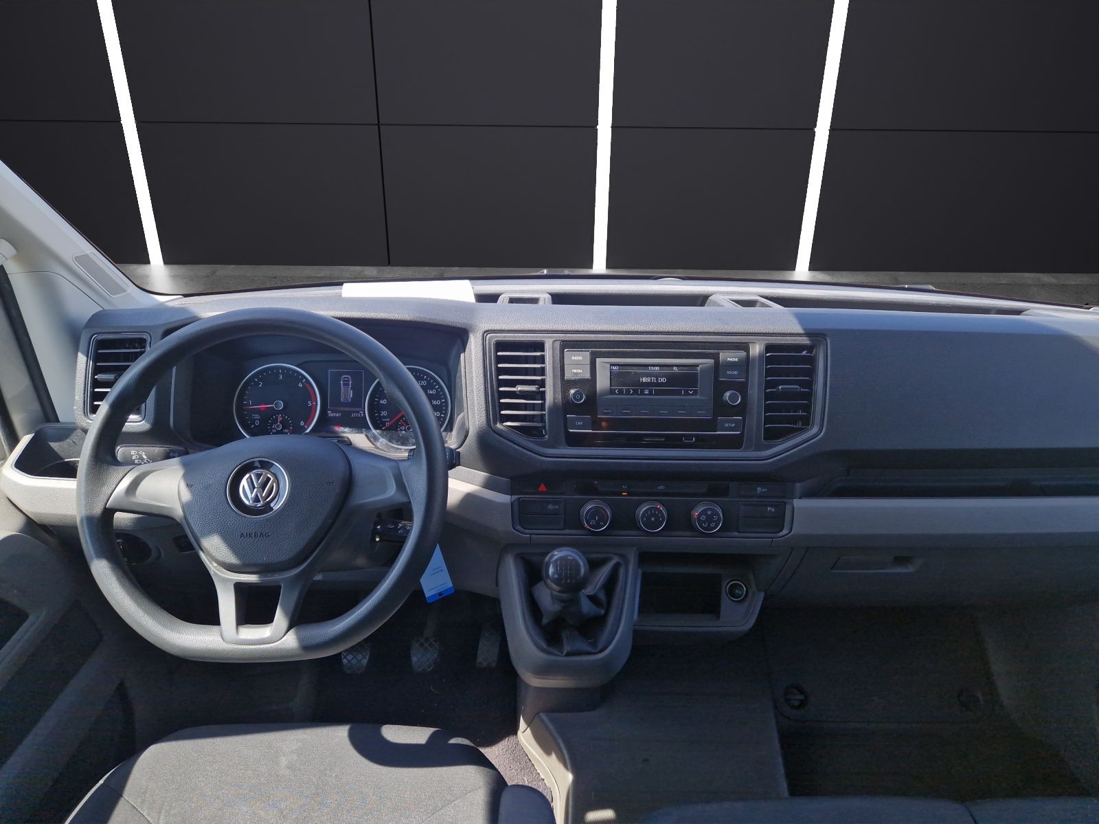 Fahrzeugabbildung Volkswagen Crafter Kasten 35 MR Klima PDC