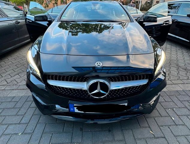 MERCEDES-BENZ Mercedes Cla 200 d AMG Line TÜV Mai 2028