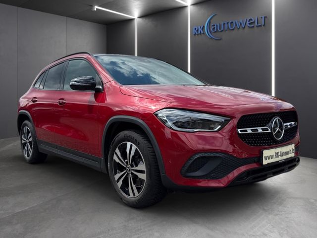 GLA 250 e Progressive Navi Panorama AHK Business