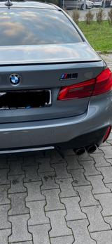 BMW M5 Competition xDrive A M5 Competition - silberne BMW M5