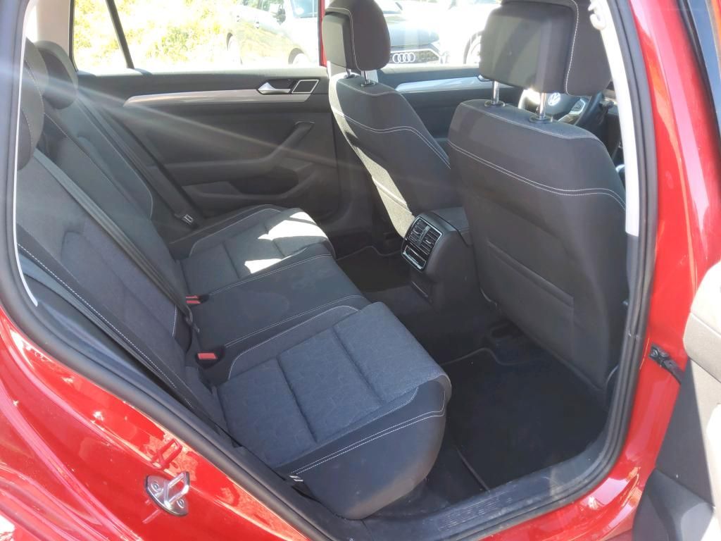 Volkswagen Passat - Bild 8