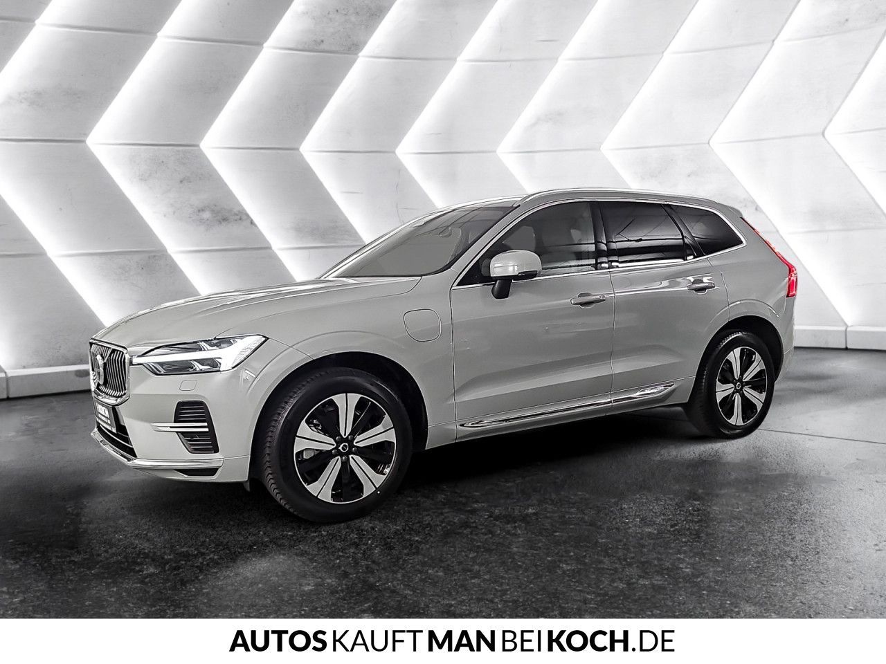 Volvo XC60 T6 Recharge AWD PlusBright ACC BLIS PANO HK imagem 3