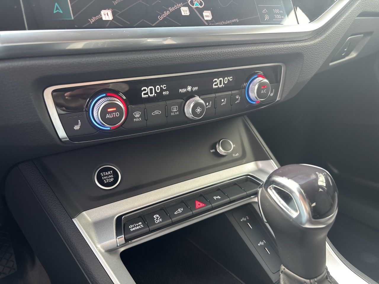 Audi Q3 45 TFSI e S tronic LED Navi RKamera APS SHZ foto 24