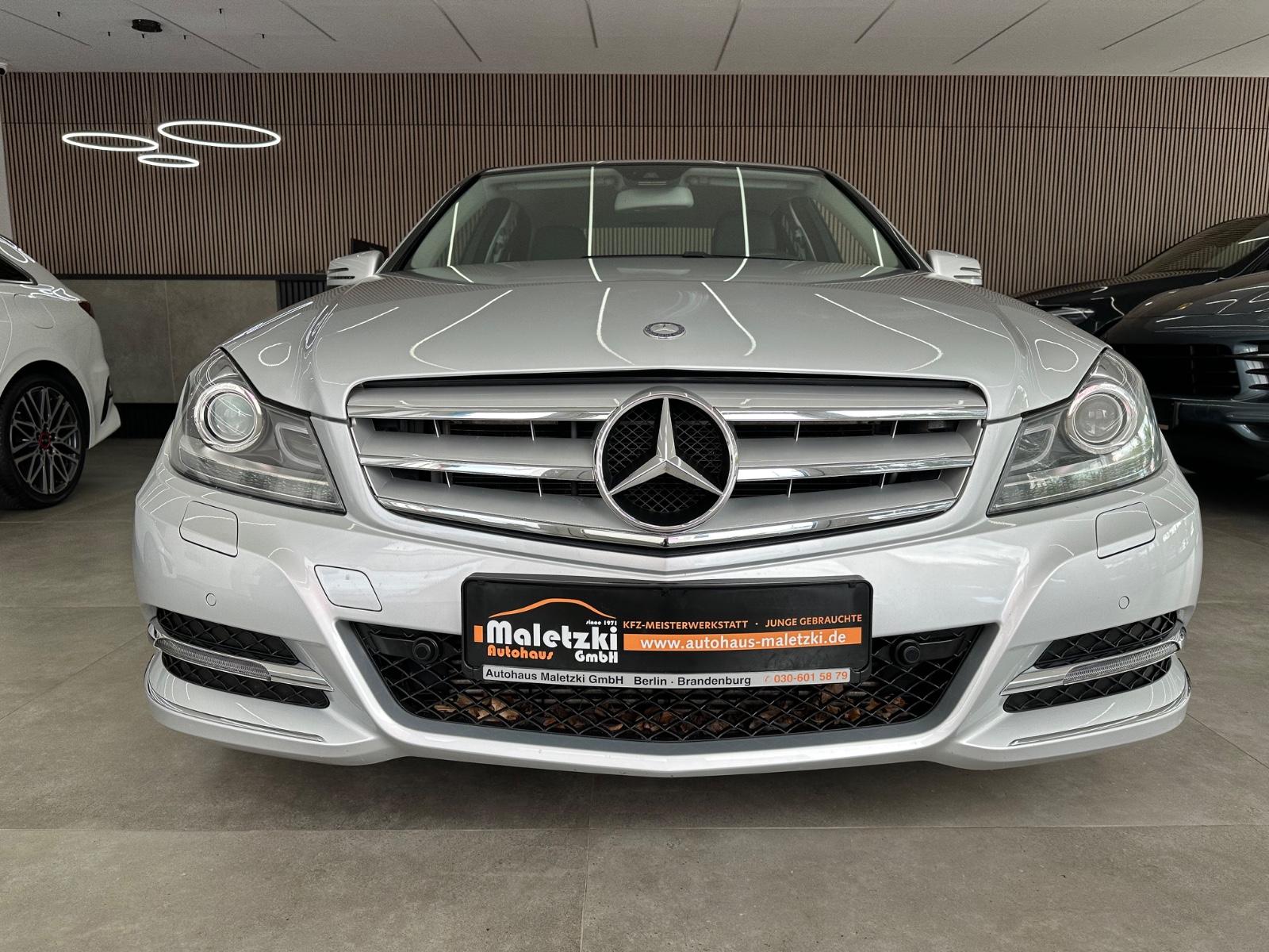 Mercedes-Benz C 180 CGI BlueEfficiency*Bi-Xenon*Comand*SHZ*