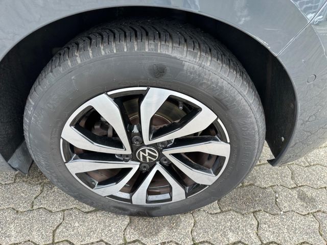 Golf VIII Active 1.5 TSI LED Navi Climatronic Si