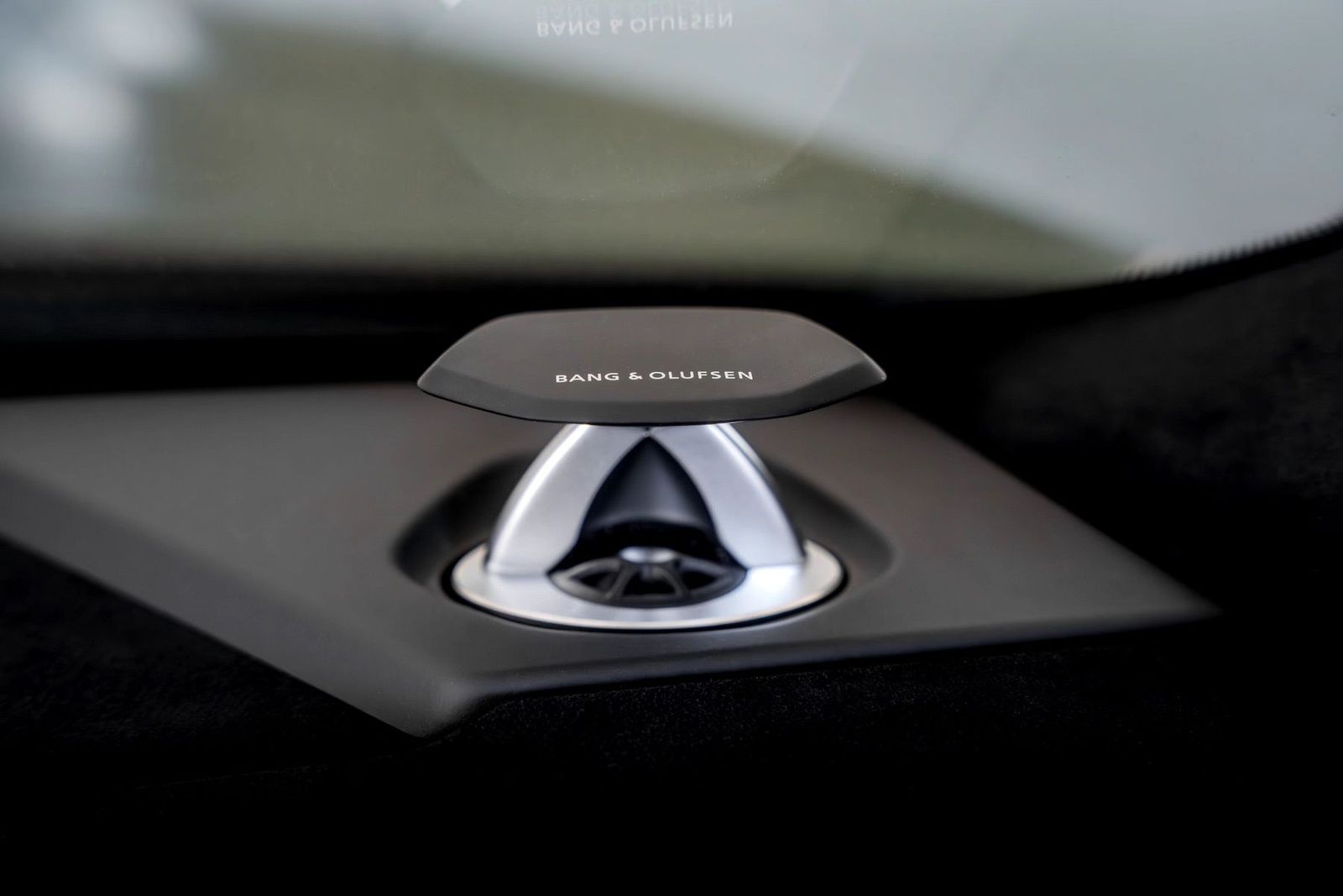 Fahrzeugabbildung Lamborghini Urus PERFORMANTE |ADAS+|B&O|CARBON|AKRAPOVIC|PPF