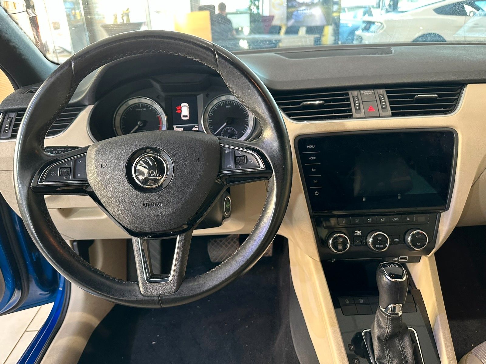 Fahrzeugabbildung SKODA Octavia Combi Style 1.5TSI LED/NAVI/SHZ/AHK