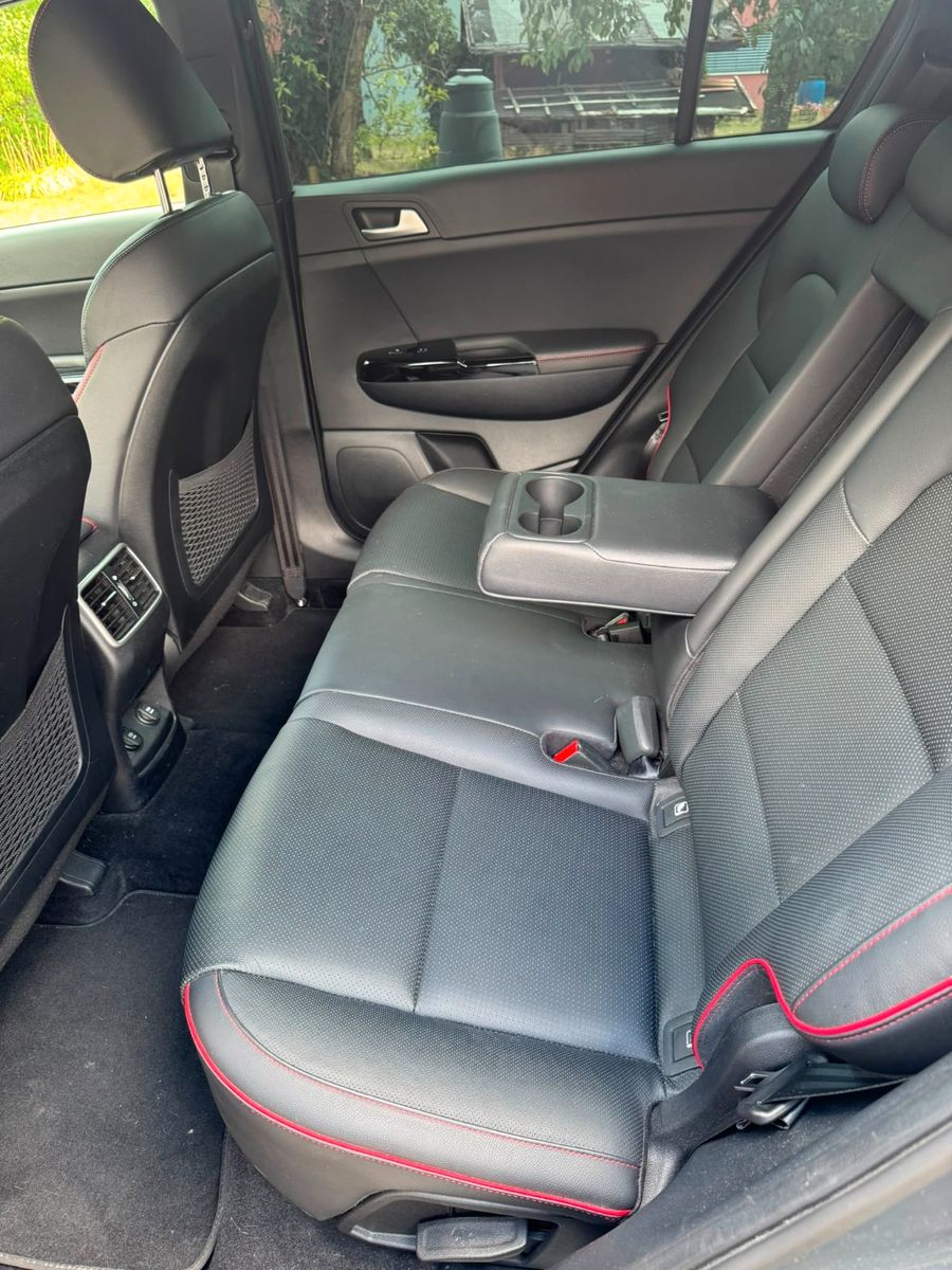 Fahrzeugabbildung Kia Sportage 1.6 T-GDI DCT 4WD GT line