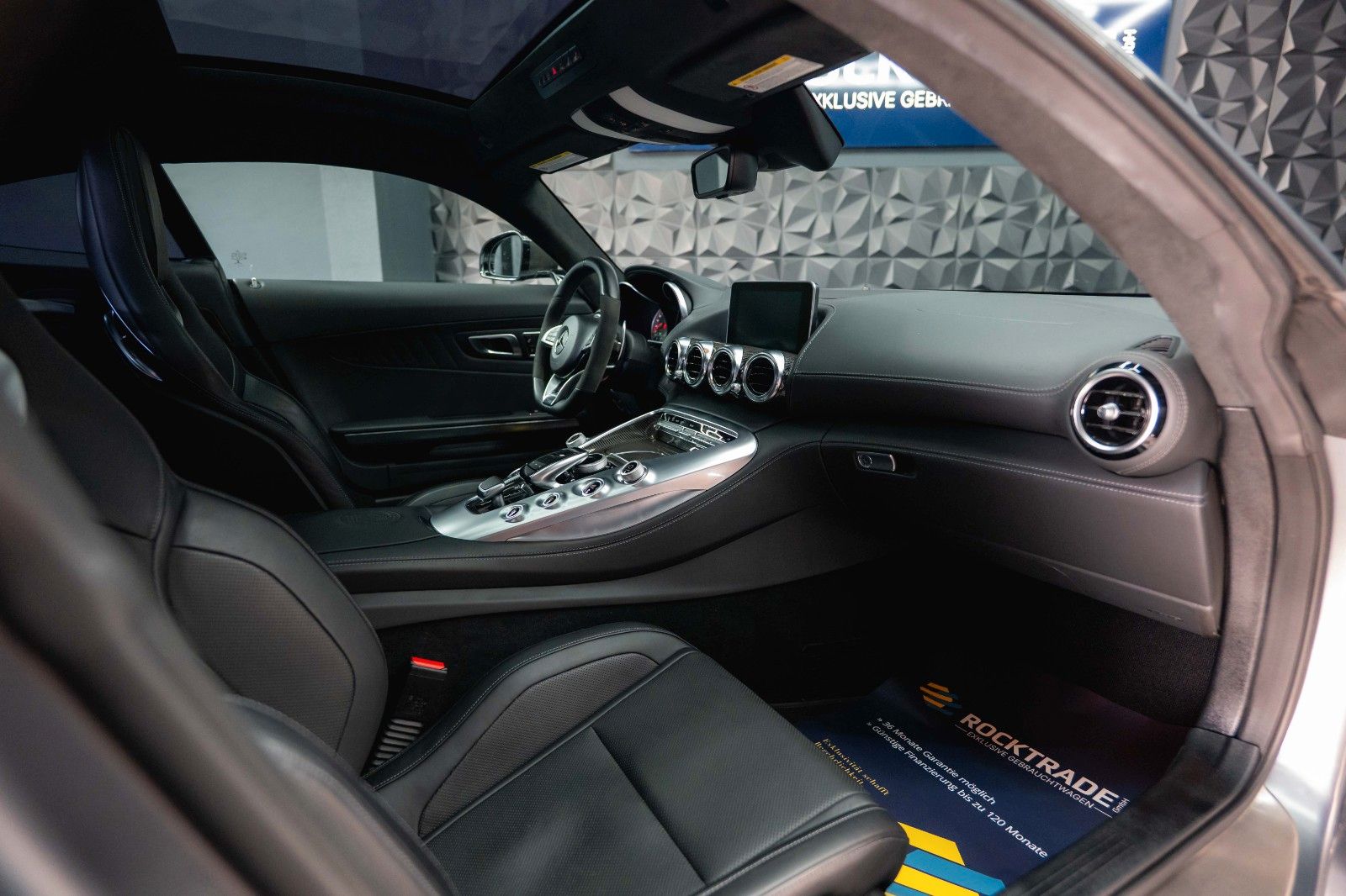 Fahrzeugabbildung Mercedes-Benz AMG GT C Performance Carbon *Burmester*Pano*LED*