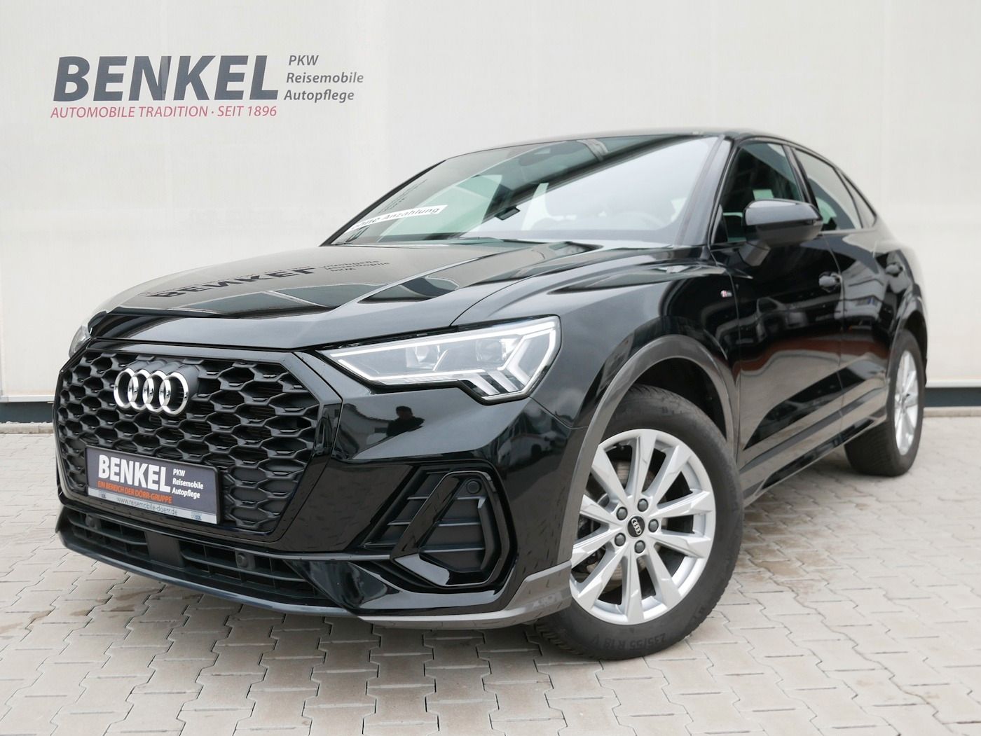 Fahrzeugabbildung Audi Q3 SB 1.5 TFSI S-Line NEU56T DSG NAVI SHZ LED AC