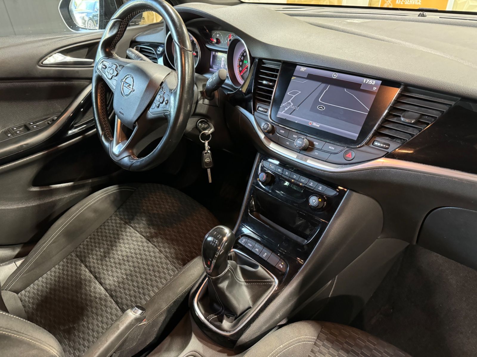 Fahrzeugabbildung Opel Astra K Sports Tourer Dynamic/NAVI/LED/KAMERA/SP