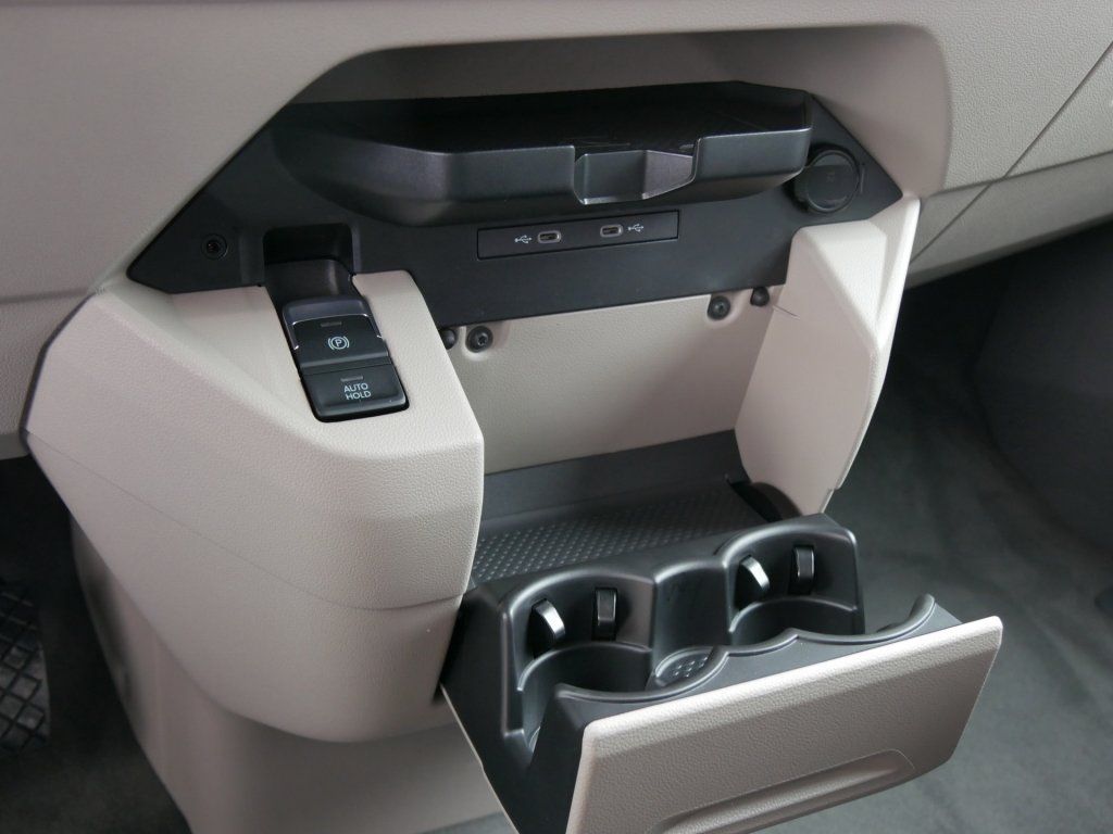 Fahrzeugabbildung Volkswagen T7 Multivan 110 kW TDI 7-Gang DSG Navi