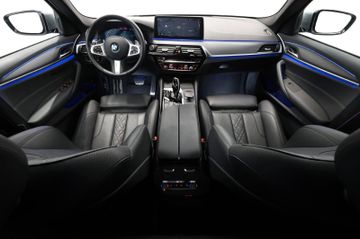 BMW 540d xDrive Touring M SPORT PRO Topausstattung