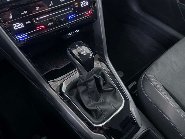 Fahrzeugabbildung Volkswagen T-Roc Style 1.5 TSI DSG | LED RFK ACC