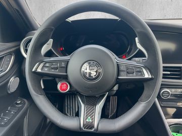 Alfa Romeo Giulia 2.9 V6 Bi-Turbo Quadrifoglio ''KEYLESS''