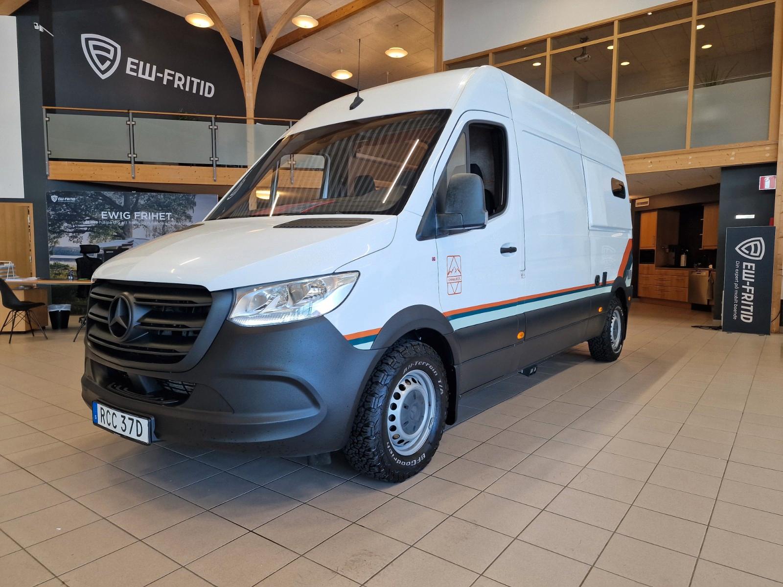 Mercedes-Benz Sprinter "Onwards"