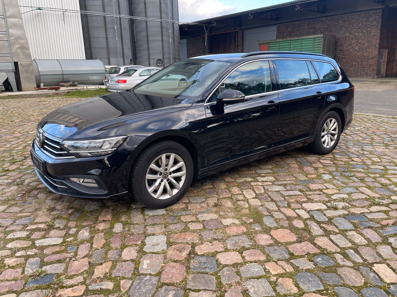 Volkswagen Passat Var. 2.0 TDI-Business-DSG-ACC-Massage-LED
