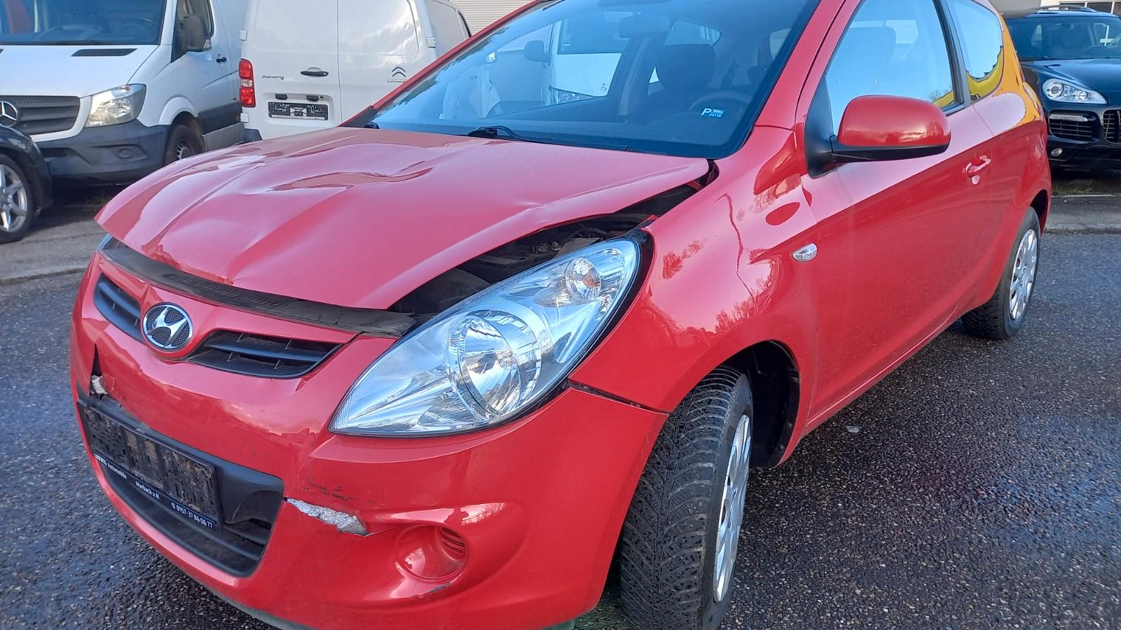 Hyundai i20 1.4 Style.AUTOMATIK NUR 47TKM UNFALL